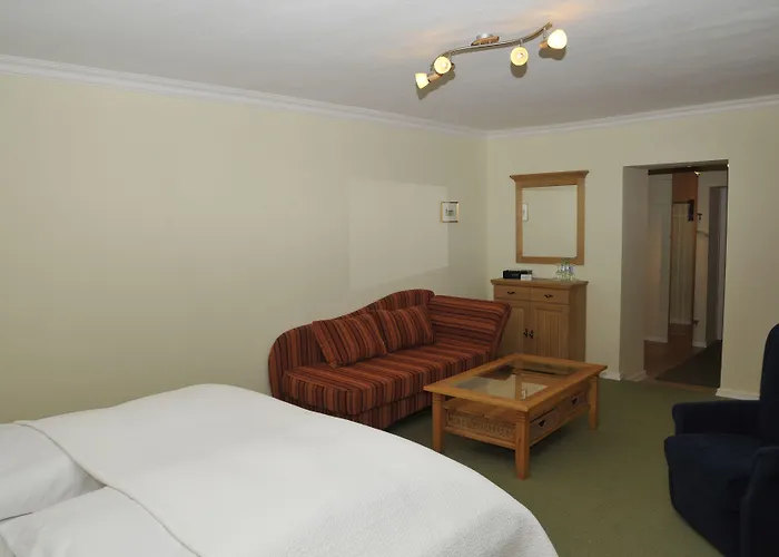 Miramar Hotel 3*