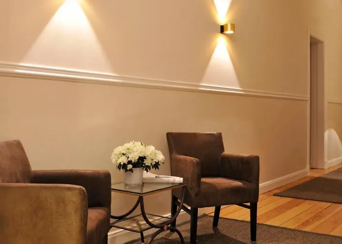 Miramar Hotel 3*